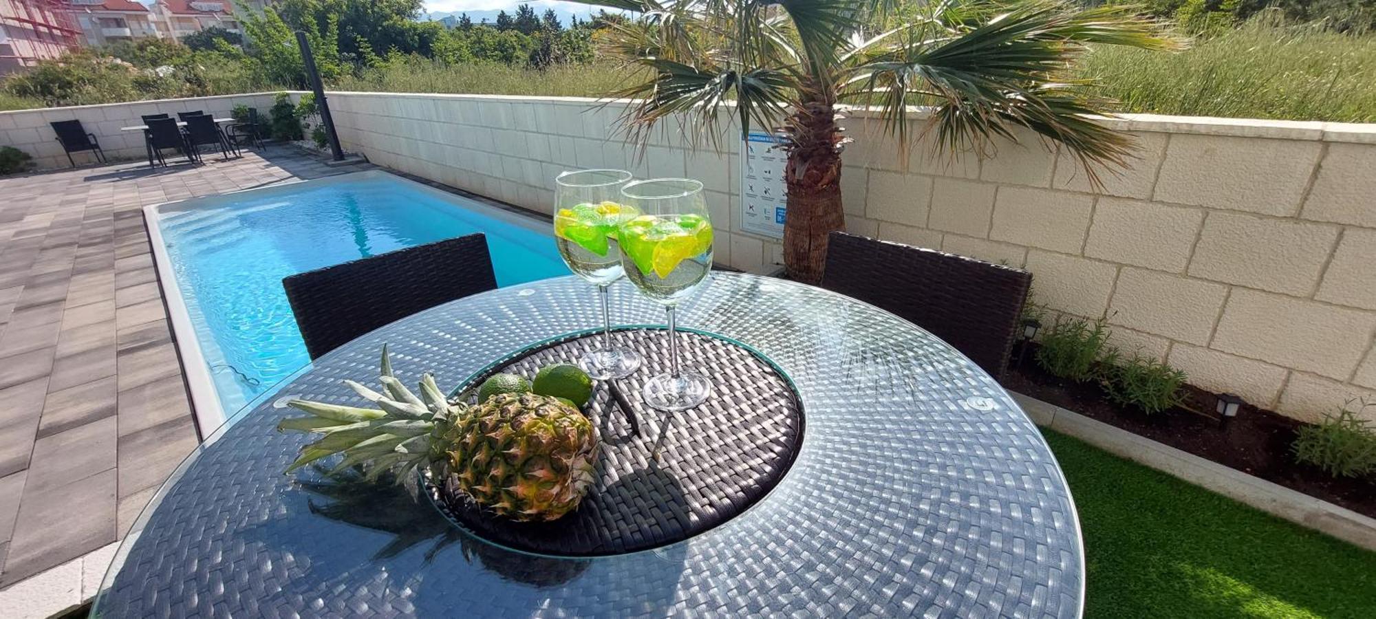 Apartmani Anastasia With Pool, ノヴァリャ エクステリア 写真
