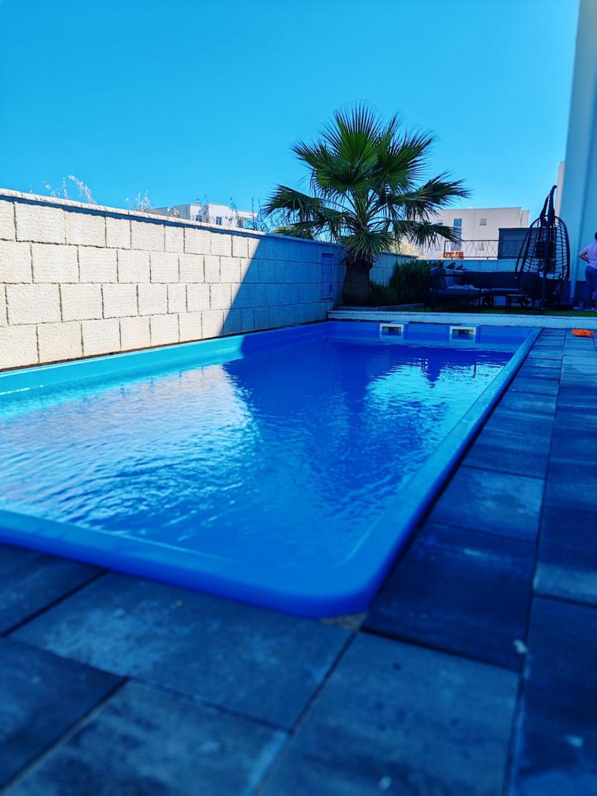 Apartmani Anastasia With Pool, ノヴァリャ エクステリア 写真